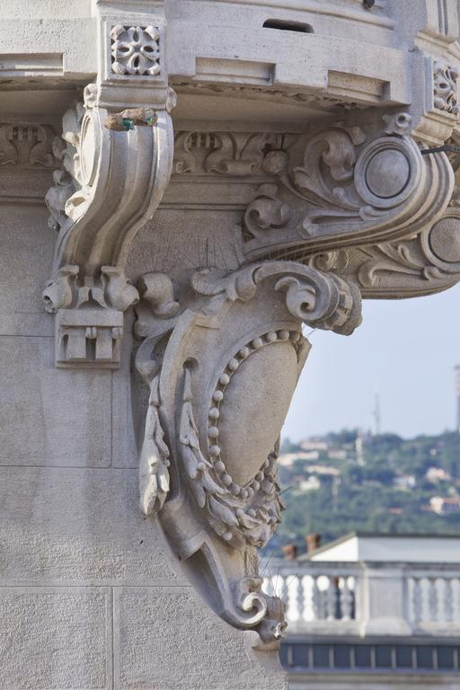 Palace Suite Trieste Esterno foto